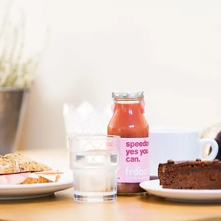 Ξενοδοχείο Victoria 3*